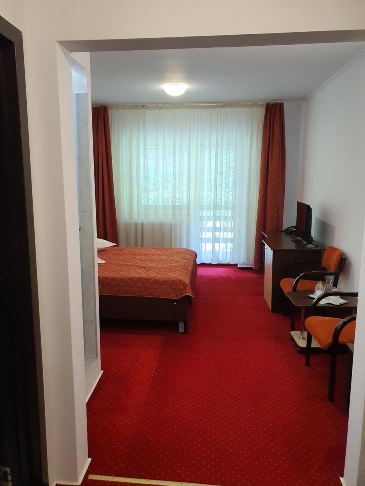 Hotel Cristal Sinaia Pokoj fotografie