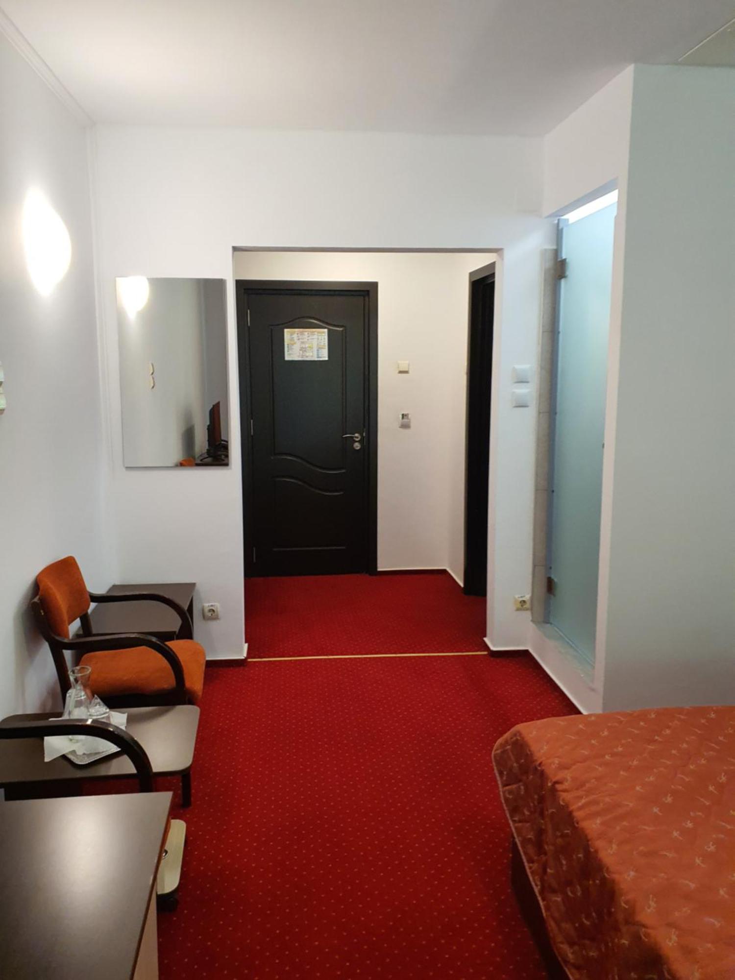 Hotel Cristal Sinaia Pokoj fotografie
