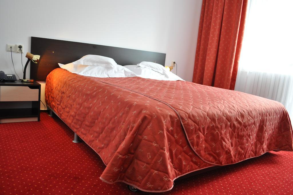 Hotel Cristal Sinaia Pokoj fotografie
